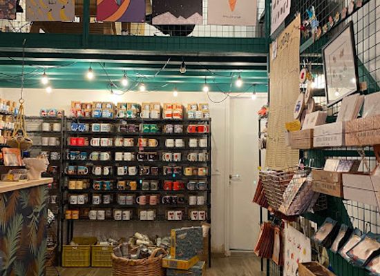 lebanon/marjeyoun/shop/luanatic