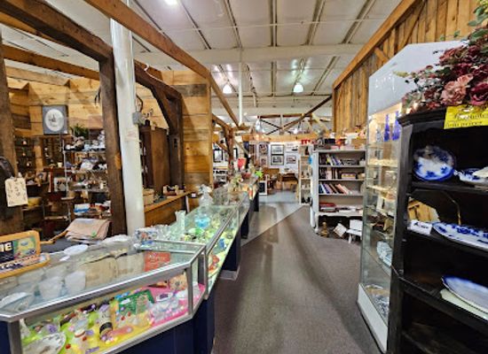 virginia/harrisonburg/shop/antique-barn
