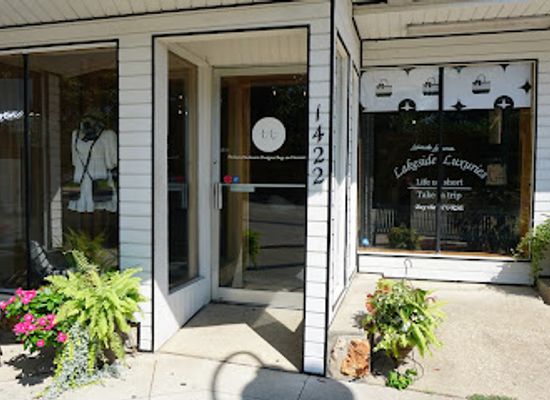 missouri/lake-of-the-ozarks/shop/lakeside-luxuries