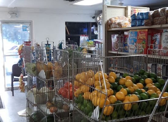 the-bahamas/bimini-islands/shop/roberts-groceries