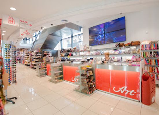 spain/ibiza/shop/centro-comercial-art