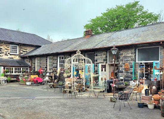 united-kingdom/gwynedd/shop/bron-y-garth-emporium