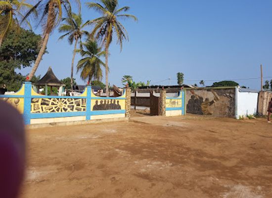 benin/ouidah-beach/shop/pythons-temple