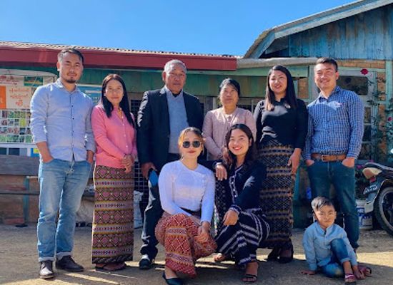 myanmar-burma/chin-hills/shop/tinthe-family-store