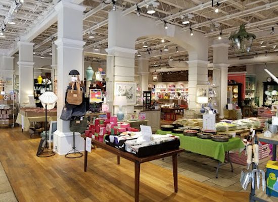 virginia/charlottesville/shop/caspari-retail-showcase