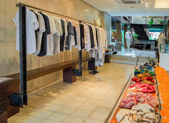 indonesia/bali/seminyak/shop/biasa