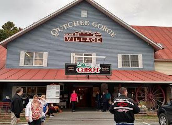 new-hampshire/hanover/shop/quechee-gorge-village