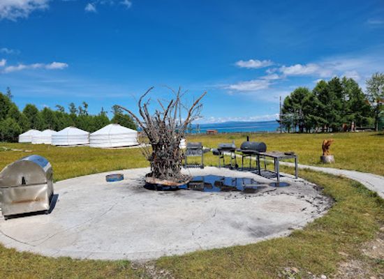 mongolia/khuvsgul-lake/shop/art-88-resort