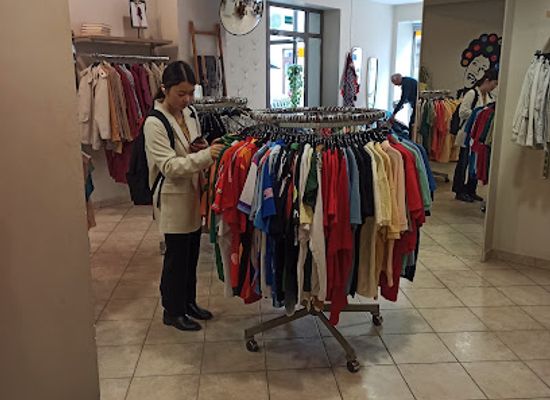 lithuania/kaunas/shop/humana-vintage