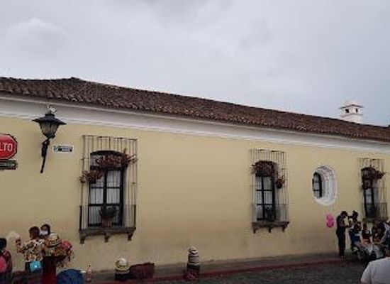 guatemala/guatemala-city/shop/jades-antigua