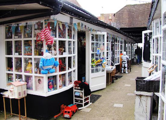 united-kingdom/stratford-upon-avon/shop/stratford-upon-avon-antiques-centre