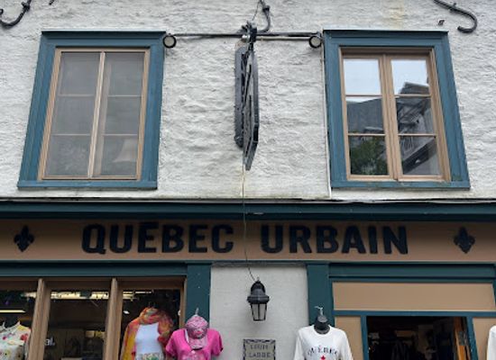canada/quebec-city/shop/quebec-urbain-desigual-tilley-hats-maple-syrup-souvenirs-t-shirts-keychains-squishmallows