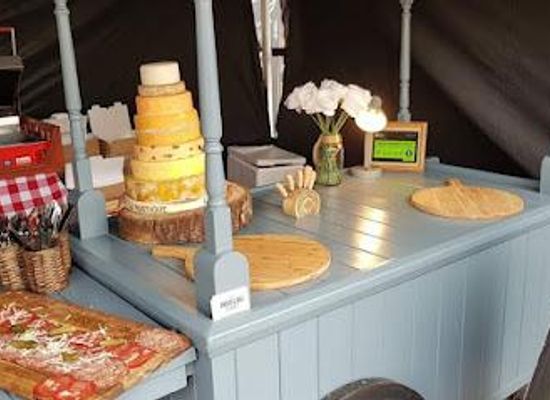 united-kingdom/norwich/shop/the-cheese-and-deli-cart