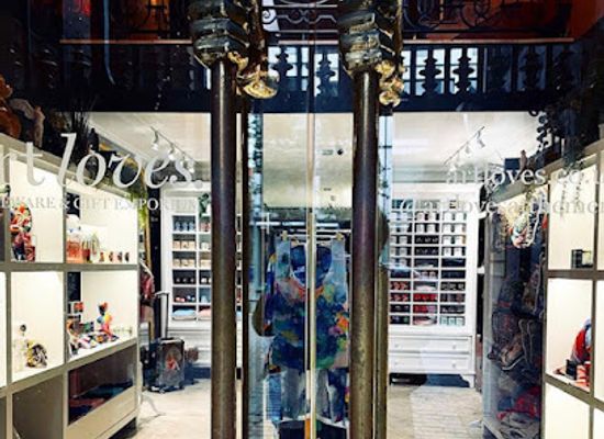 united-kingdom/belfast/queens-quarter/shop/art-loves-at-the-merchant