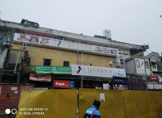 india/delhi/chandni-chowk/shop/queens-by-aakarshan-btq