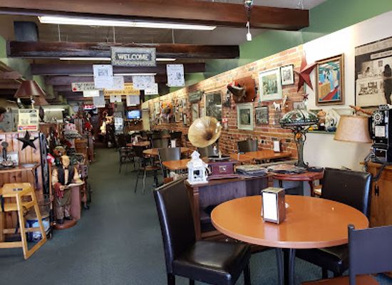 new-york/thousand-islands/shop/robeson-s-country-general-store