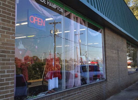 south-carolina/greer/shop/miracle-hill-thrift-store