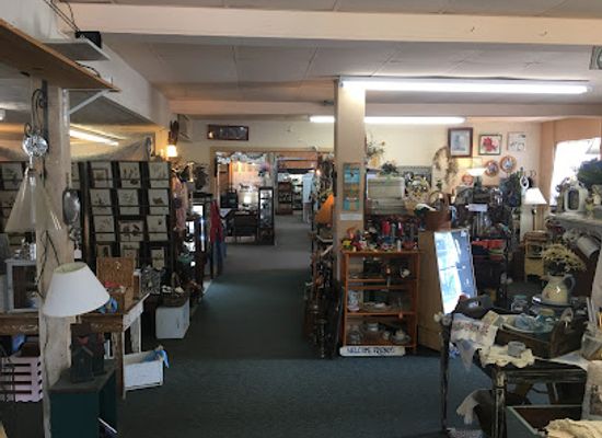 texas/llano-estacado/shop/red-baron-antique-mall
