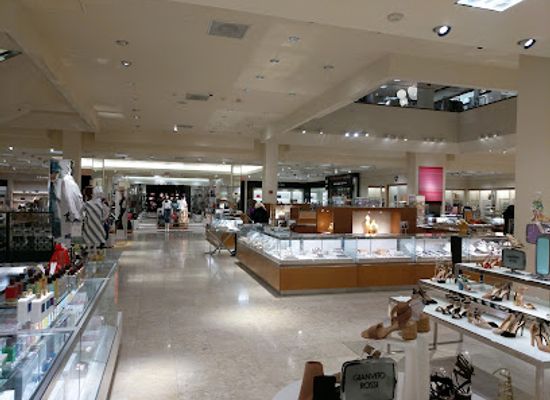 new-york/white-plains/shop/neiman-marcus