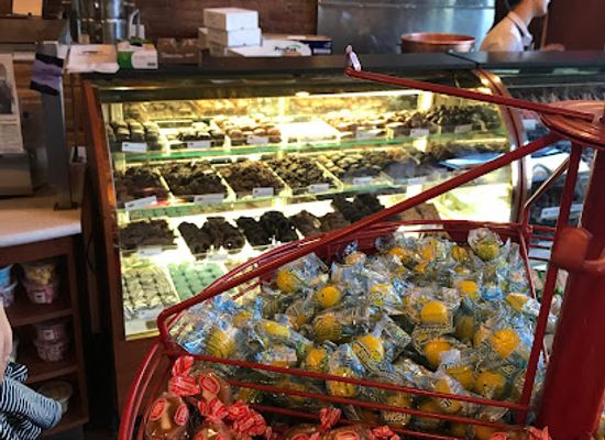 arizona/coconino-national-forest/shop/sweet-shoppe-candy-store