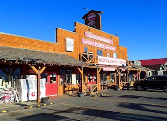 utah/bryce-canyon-national-park/shop/clark-s-country-market