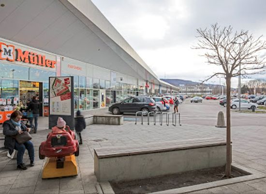 austria/vienna/floridsdorf/shop/center-21