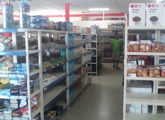 madagascar/mahajanga/shop/supermaki-mazava-huile