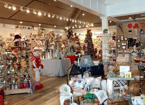 florida/sun-coast/shop/shelly-s-gift-christmas-boutique