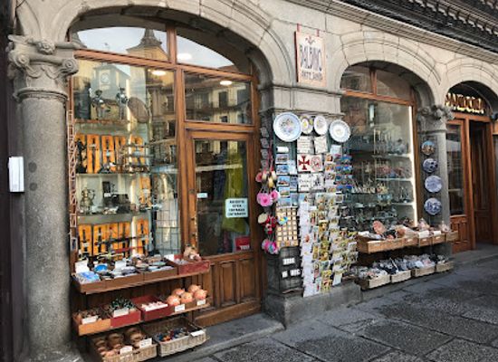spain/segovia/shop/artesania-y-regalos-balbino
