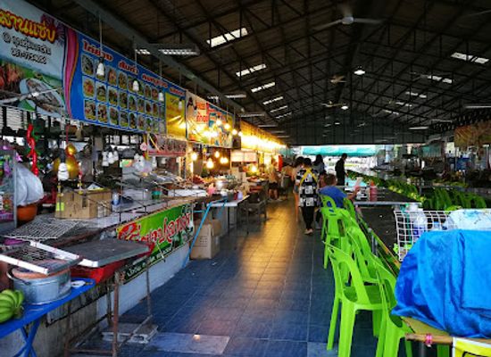 thailand/erawan-national-park/shop/erawan-municipal-food-market