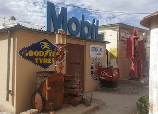 south-africa/karoo/shop/die-spinwiel-antiques-shop