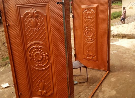 sierra-leone/magburaka/shop/luk-man-mential-workshop