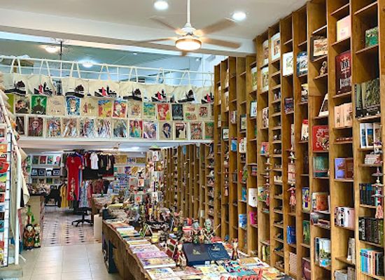 vietnam/ho-chi-minh-city/shop/artbook-souvenir-shop