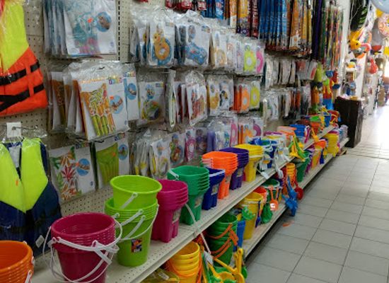 belize/belize-city/queen-s-square/shop/simon-quan