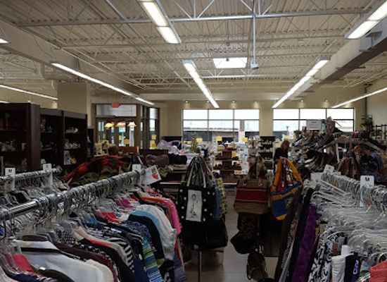 iowa/burlington/shop/hopefully-yours-thrift-store