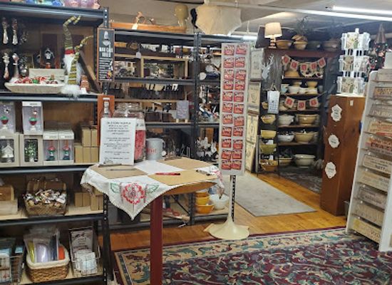 massachusetts/quabbin-and-ware-river-valley/shop/country-bumpkin-antiques