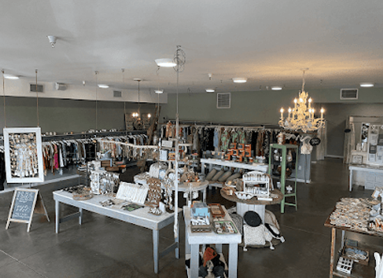 arizona/sonoran-desert/shop/poor-little-rich-girl
