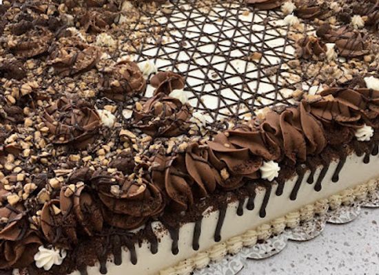 wisconsin/driftless-area/shop/cowboy-david-s-special-order-bakery