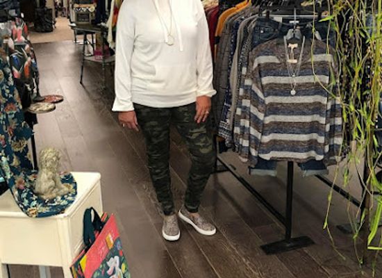 kansas/salina/shop/eccentricity-womens-clothing