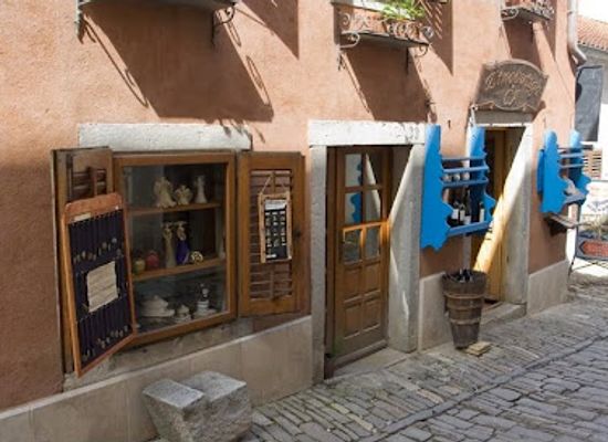 croatia/istria/shop/souvenir-store-etnobutiga-ca