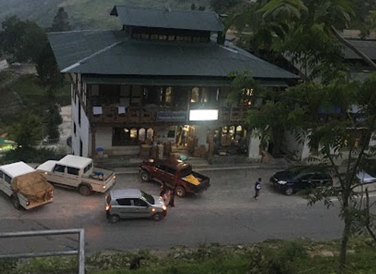 bhutan/trongsa-district/shop/thepatshang-tshongkhang