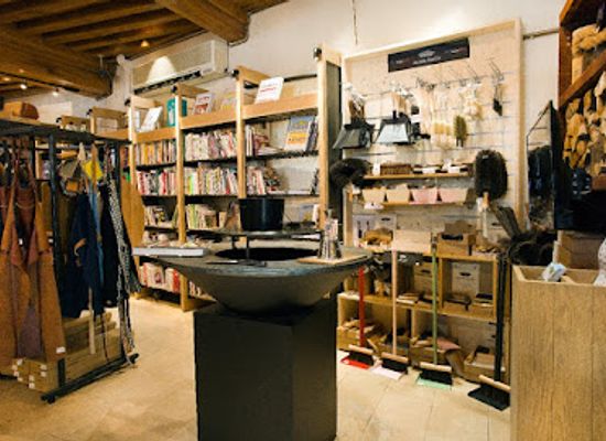 france/burgundy-vineyards/shop/athenaeum-beaune