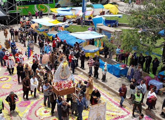 bolivia/lake-titicaca/shop/laundry-service-y-tienda-de-abarrotes