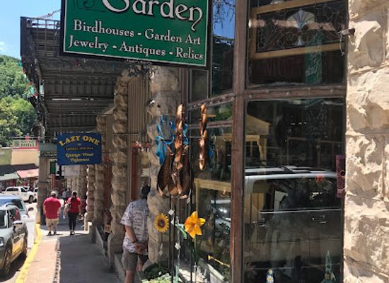 arkansas/eureka-springs/shop/secret-garden