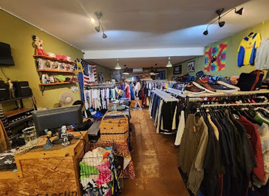 malaysia/johor/shop/b-side-room