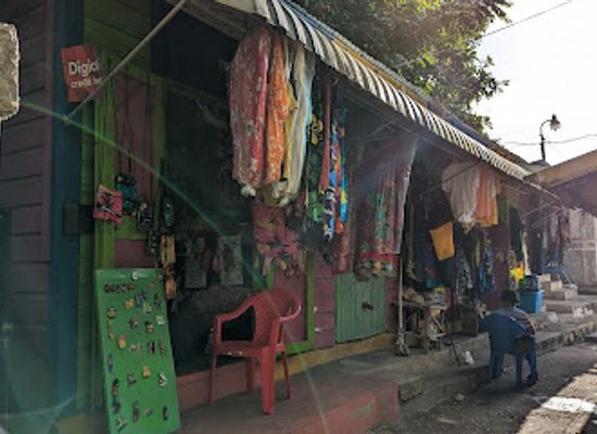 jamaica/martha-brae-river-valley/shop/city-centre-shopping-mall