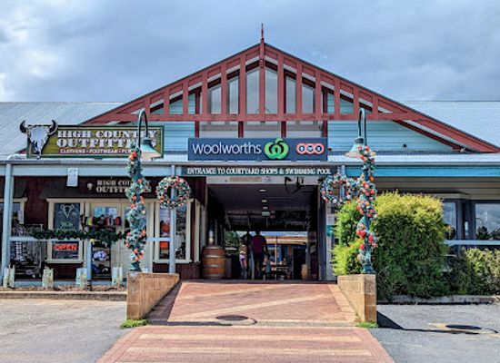 australia/kosciuszko-national-park/shop/woolworths-jindabyne