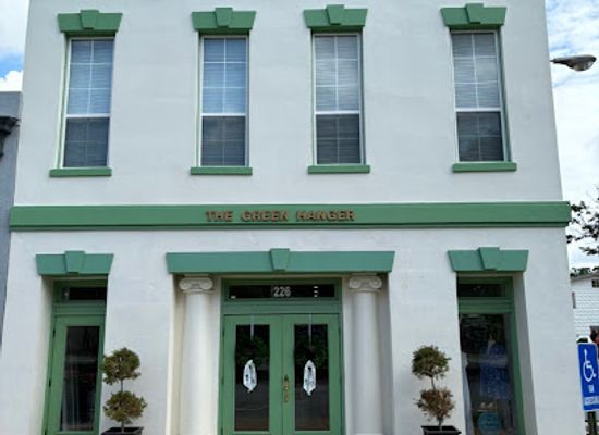 alabama/lake-eufaula/shop/the-green-hanger