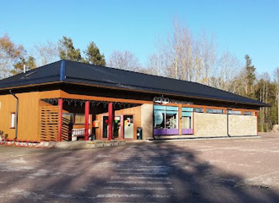 estonia/hiiu-county/shop/coop-korgessaare