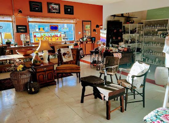 illinois/southern-illinois/shop/cobden-village-shops